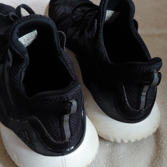 Adidas alpha bounce sneaker mn. Sz.8 - Picture 4 of 12